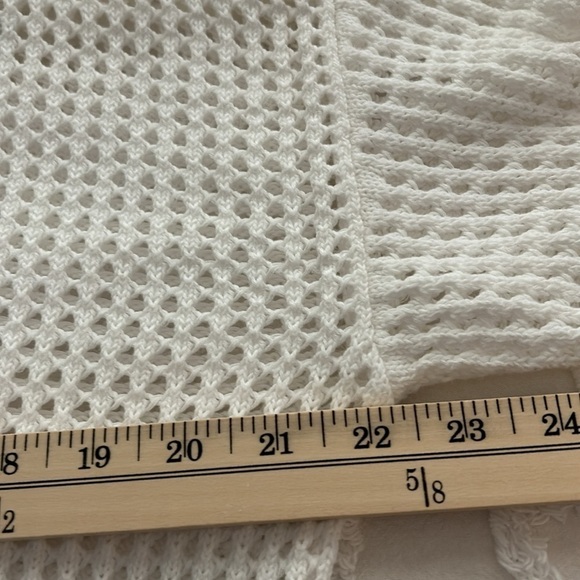 Calvin Klein white mesh sweater, women’s size XL. Never worn. Beautiful! - Picture 4 of 6